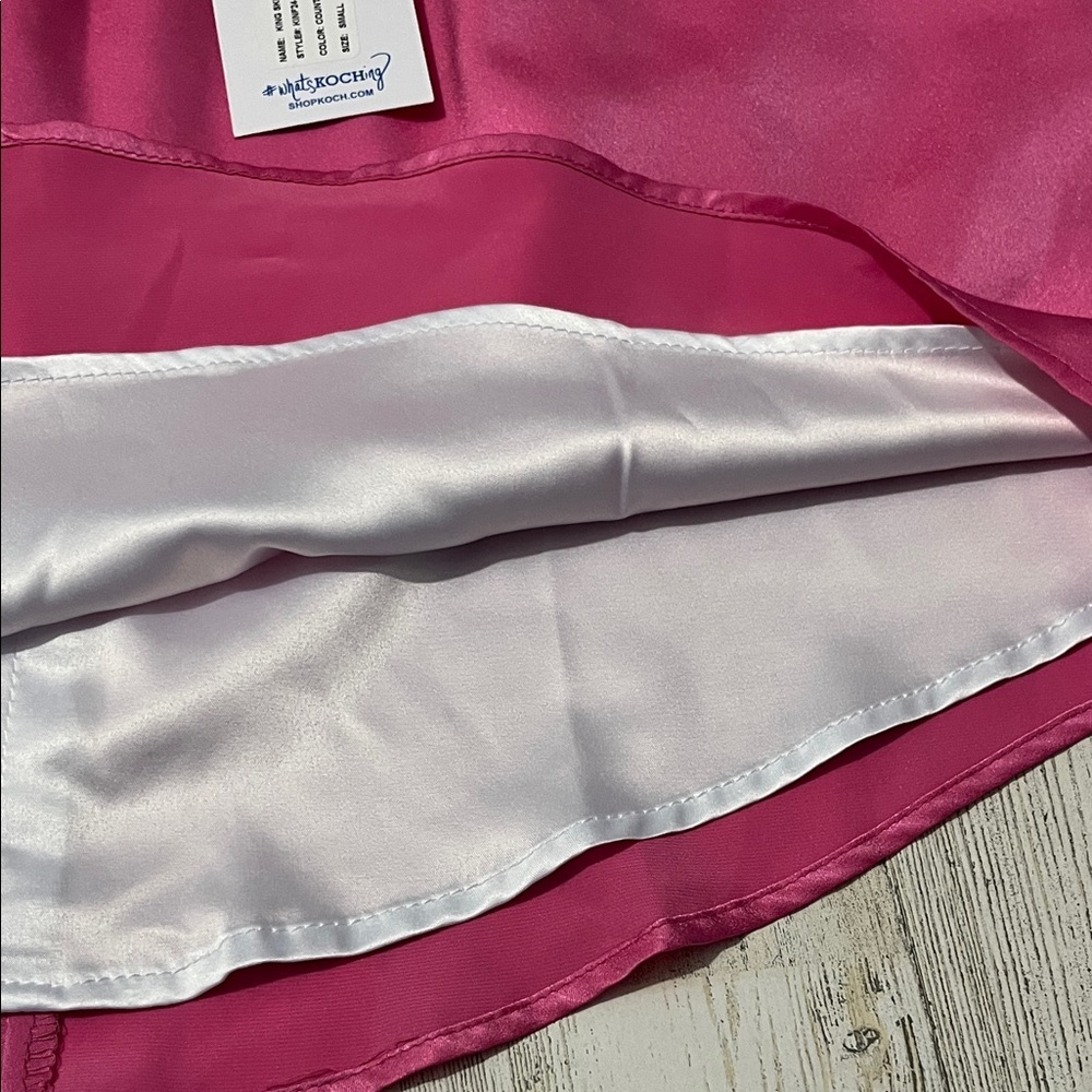 Koch King Skirt in Country Club Kiss Size Small NWT - Picture 9 of 12